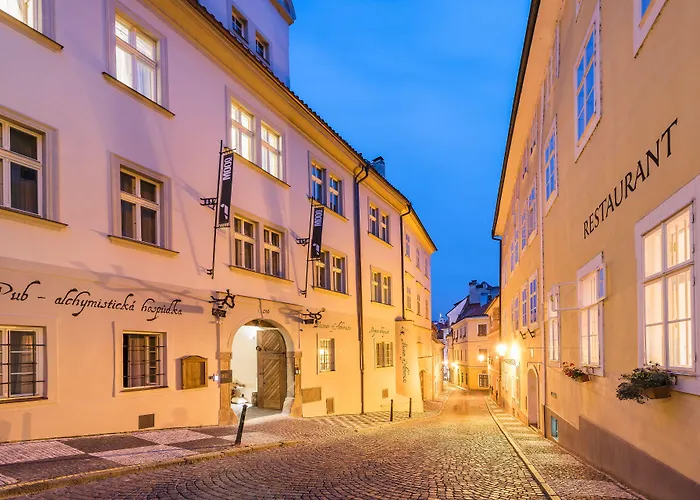 Aparthotel Mooo By The Castle Prag